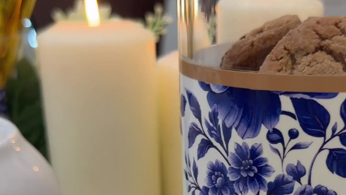 Maison Bloom table setting